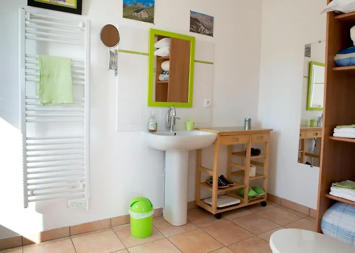 Alojamento de Acomodação e Pequeno-almoço D'hôtes Relais Milord Estialescq